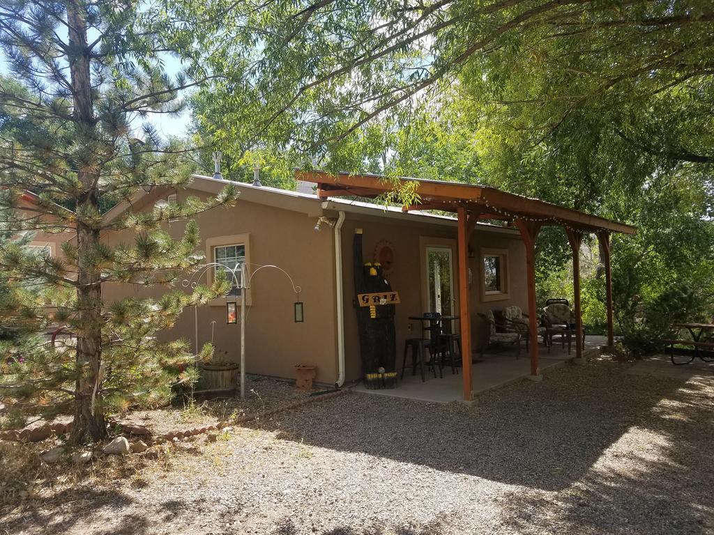 Grizzly Roadhouse Bed And Breakfast Cortez Dış mekan fotoğraf