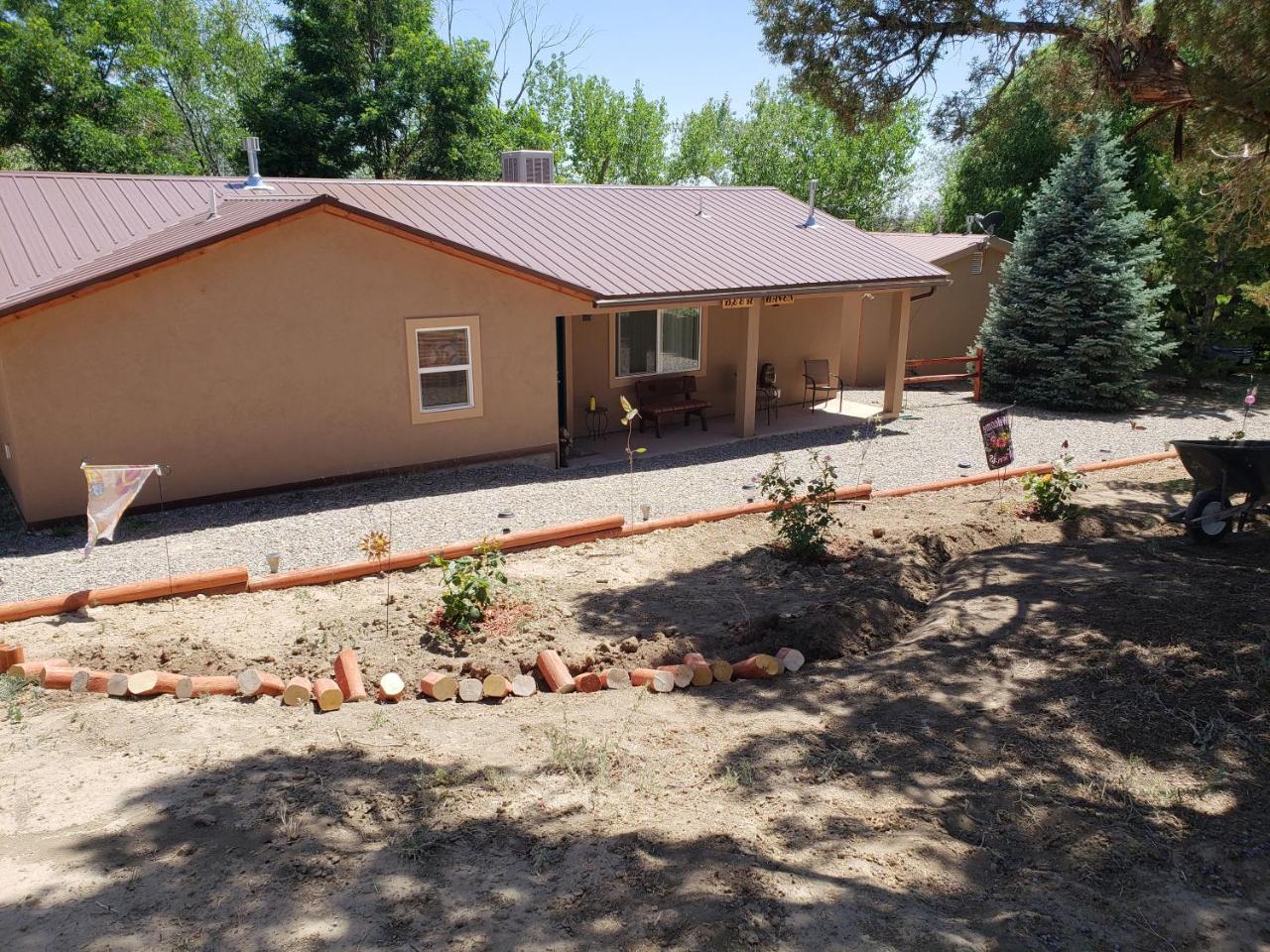 Grizzly Roadhouse Bed And Breakfast Cortez Dış mekan fotoğraf